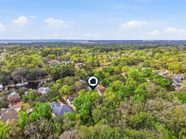 $3,300 | 1705 19th Street, Niceville, FL 32578