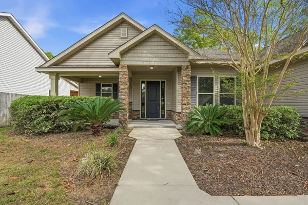 $3,300 | 1705 19th Street, Niceville, FL 32578