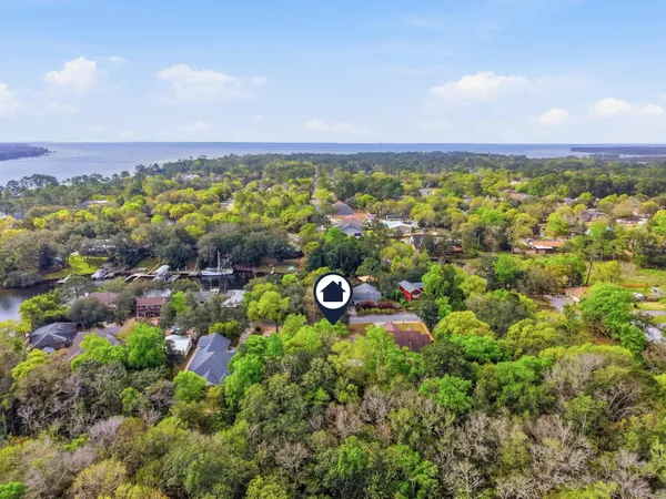 $3,300 | 1705 19th Street, Niceville, FL 32578