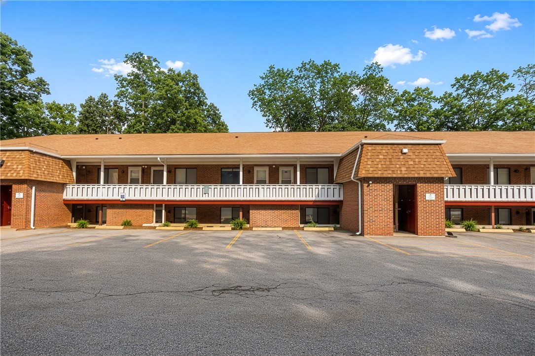 569 Smithfield Road, Unit 23 North Providence, RI 02904 - Photo 2 of 23