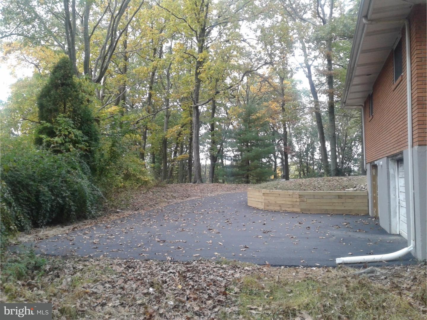 8 Waters Road Malvern, PA 19355 - Photo 21 of 24 Driveway