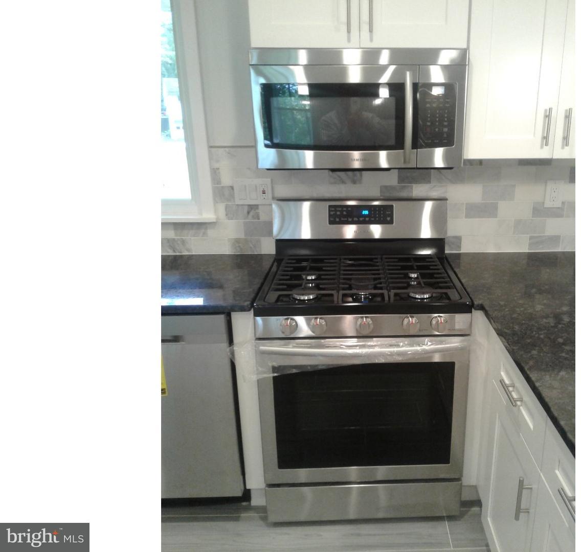 8 Waters Road Malvern, PA 19355 - Photo 6 of 24 Kitchen