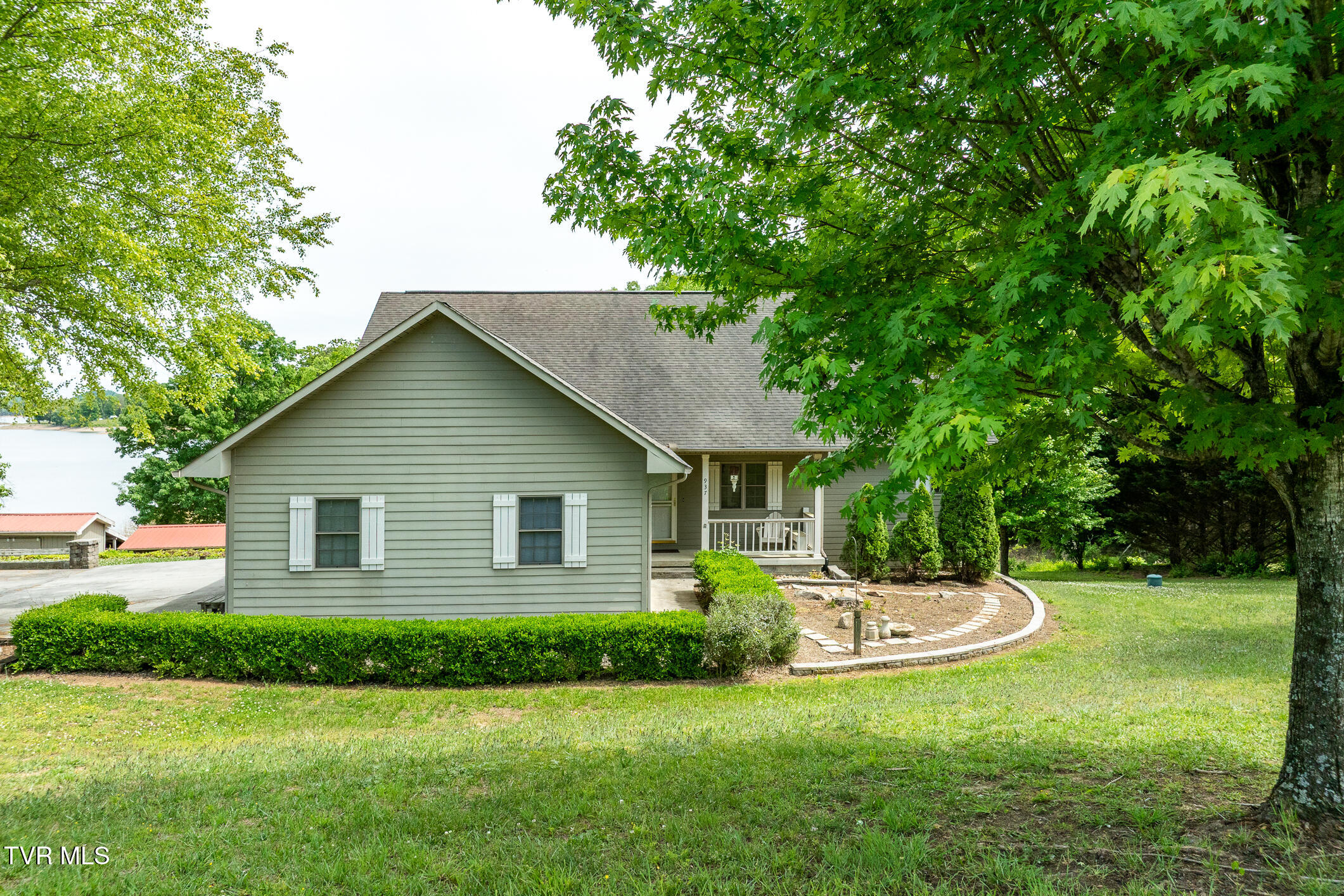937 Muskogee Lane Bean Station, TN 37708 - Photo 16 of 98 937 Muskogee Lane (14 of 98)