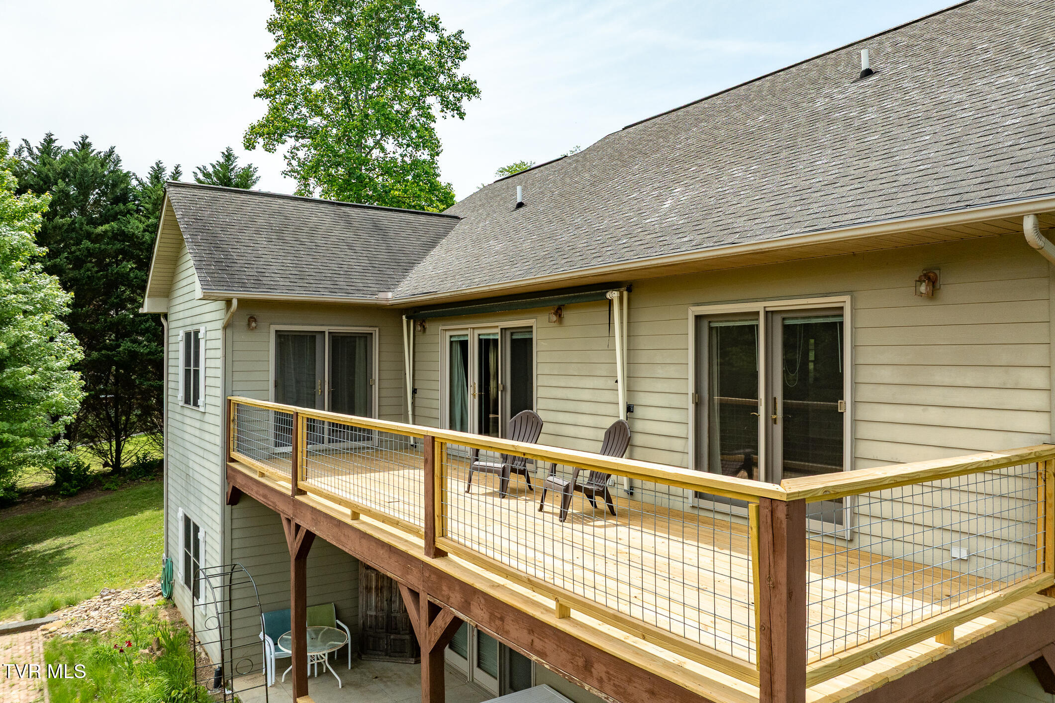 937 Muskogee Lane Bean Station, TN 37708 - Photo 26 of 98 937 Muskogee Lane (25 of 98)