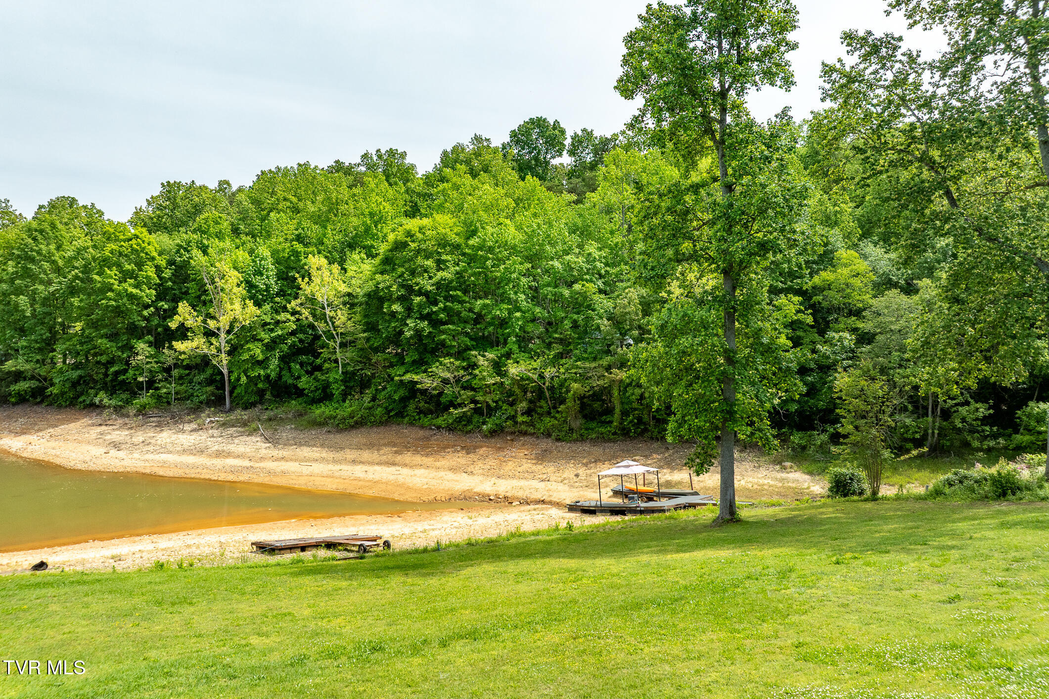 937 Muskogee Lane Bean Station, TN 37708 - Photo 27 of 98 937 Muskogee Lane (26 of 98)