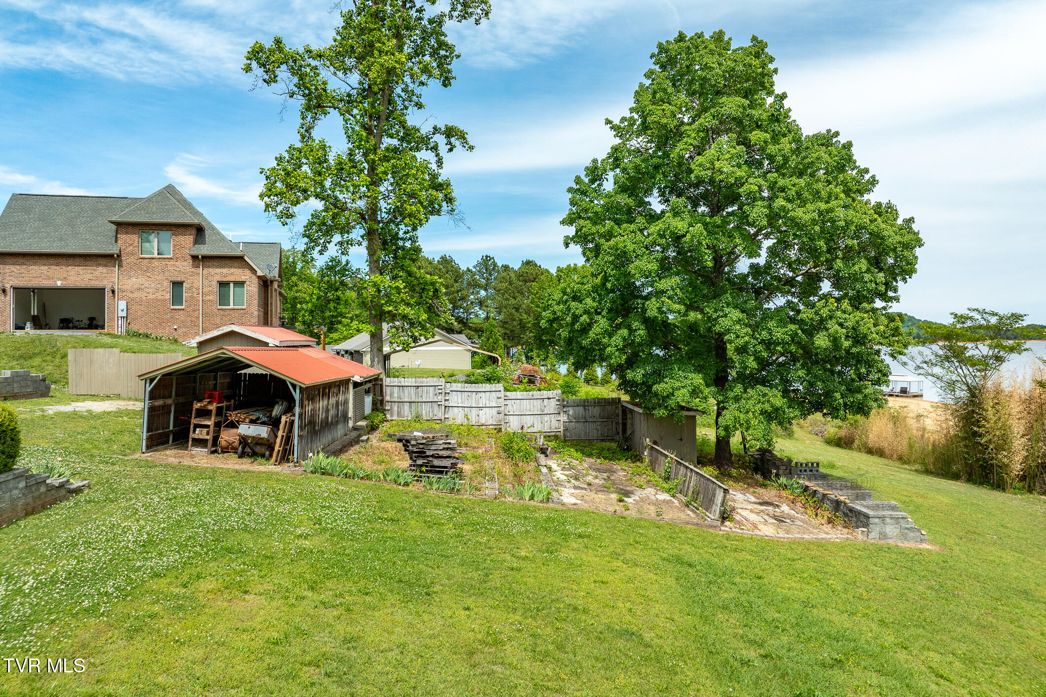 937 Muskogee Lane Bean Station, TN 37708 - Photo 28 of 98 937 Muskogee Lane (27 of 98)