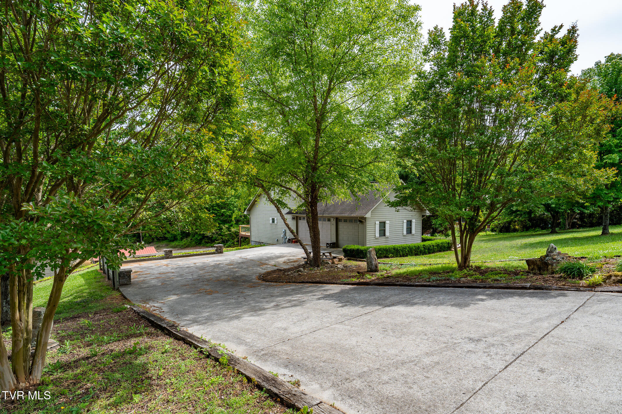 937 Muskogee Lane Bean Station, TN 37708 - Photo 33 of 98 937 Muskogee Lane (32 of 98)