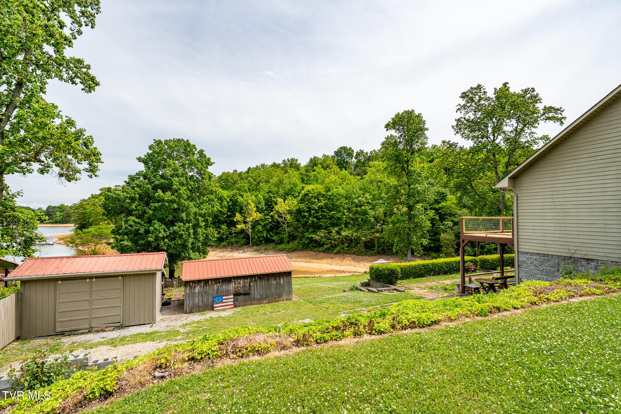 937 Muskogee Lane Bean Station, TN 37708 - Photo 40 of 98 937 Muskogee Lane (39 of 98)