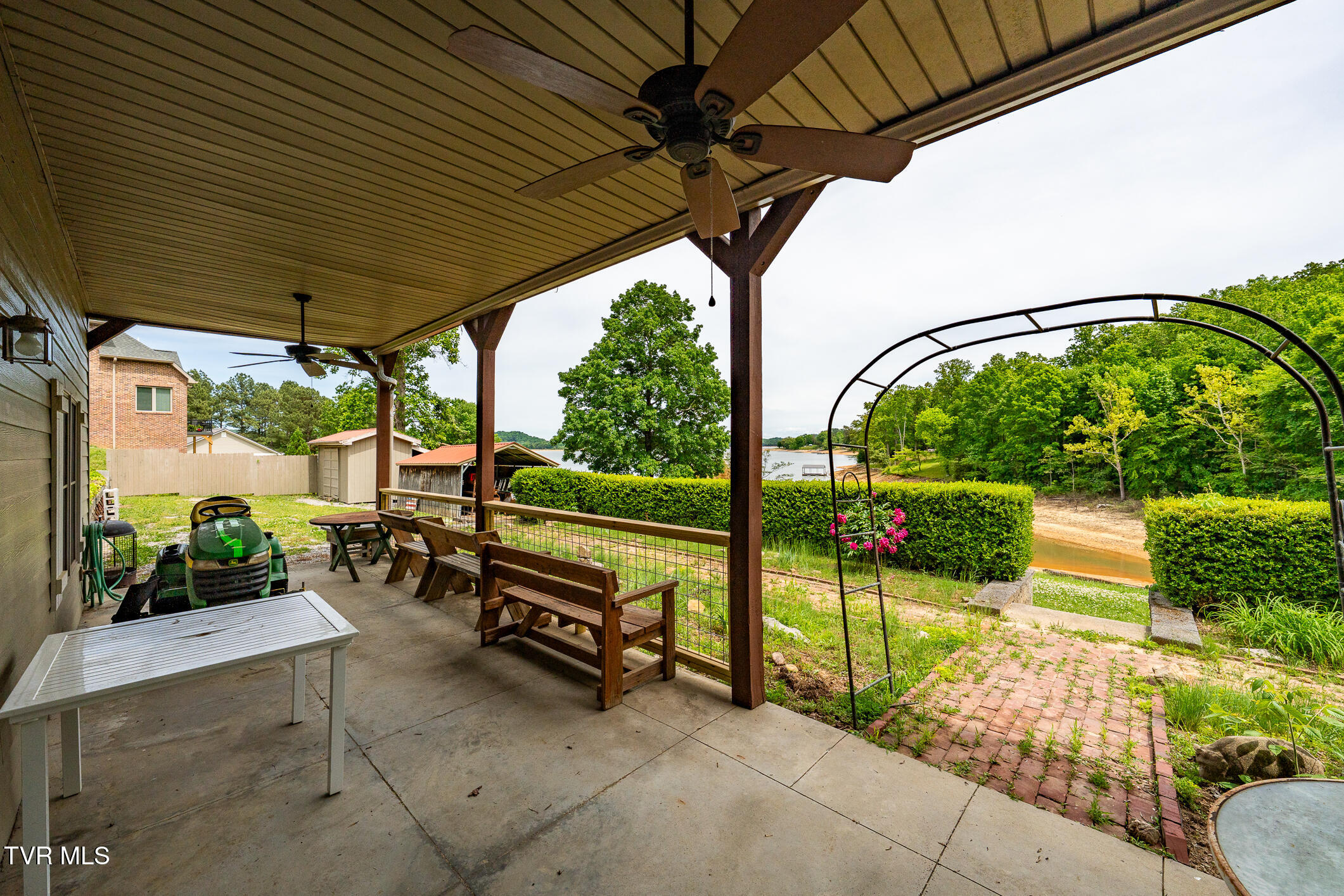 937 Muskogee Lane Bean Station, TN 37708 - Photo 51 of 98 937 Muskogee Lane (50 of 98)