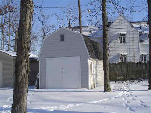 5004 North Hickory Road Muncie, IN 47303 - Photo 3 of 9