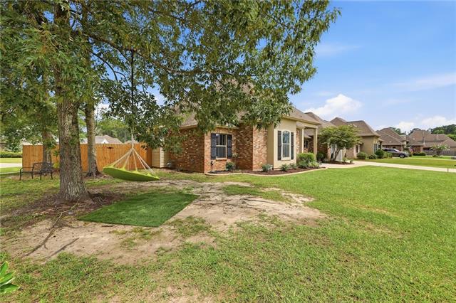 1512 Rue De Fontaine Covington, LA 70433 - Photo 3 of 34