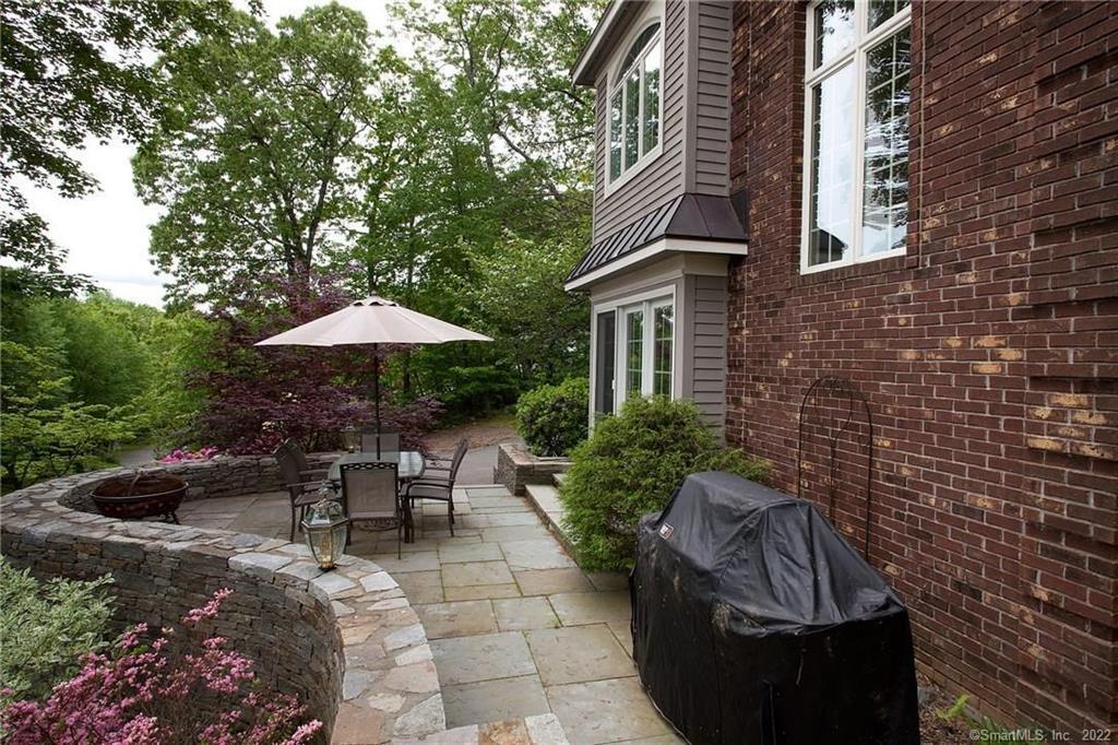 16 Old Kings Road Avon, CT 06001 - Photo 1 of 1