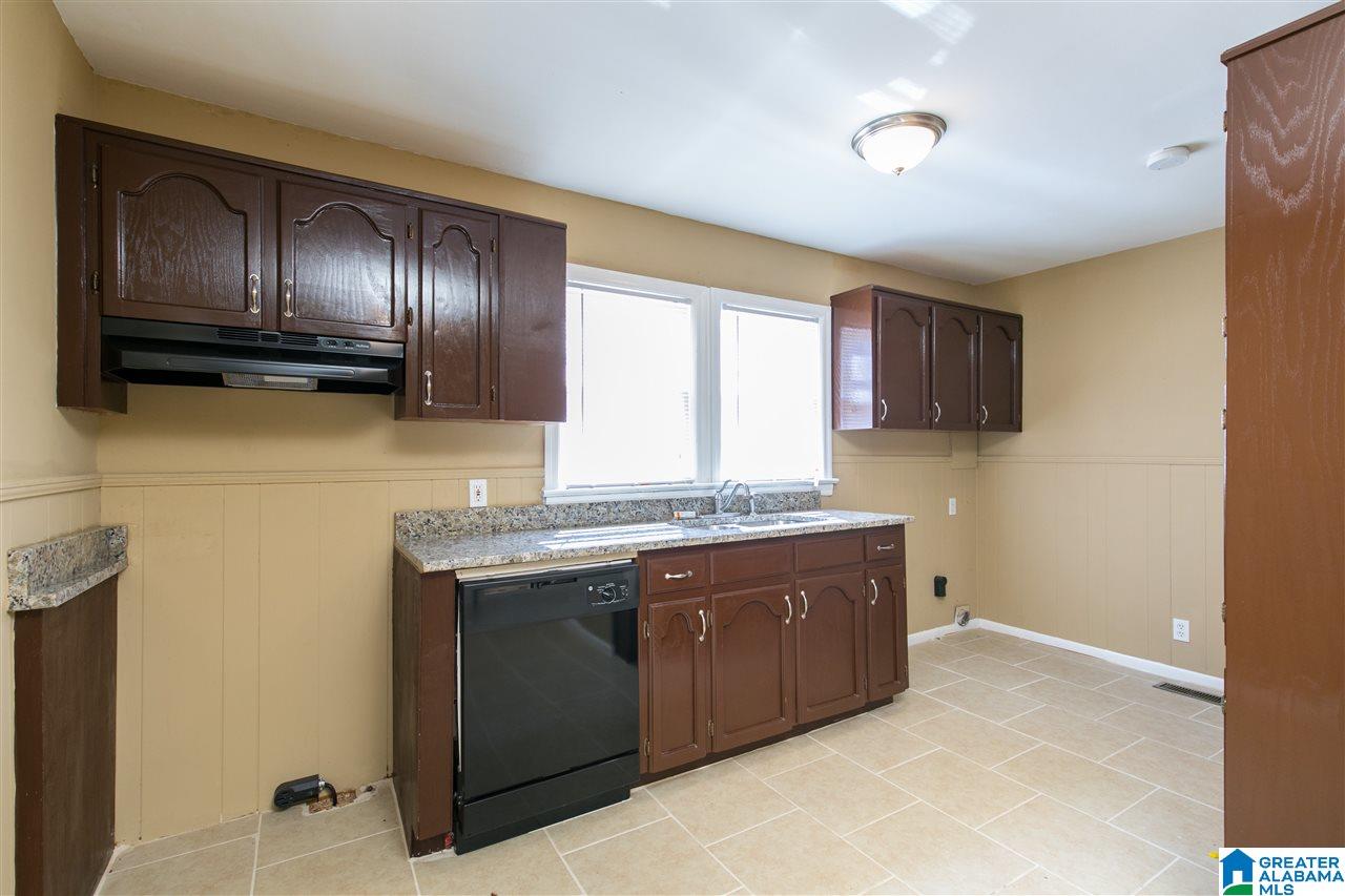 2513 21st Street Bessemer, AL 35023 - Photo 3 of 28