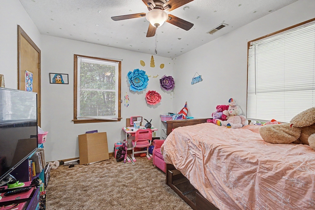 58-60 Beverly Lane Springfield, MA 01151 - Photo 13 of 35 Gallery Image 13