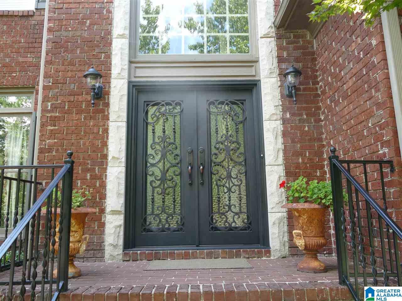 9005 Park Crest Road Birmingham, AL 35242 - Photo 2 of 48