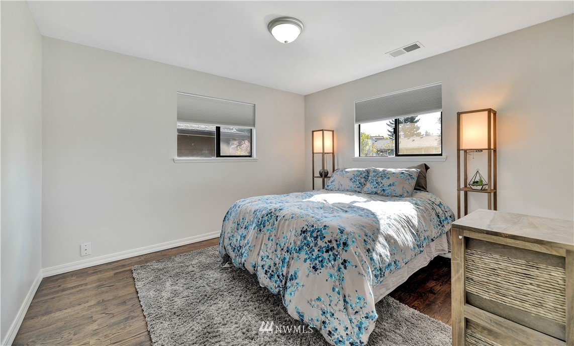 11723 Southeast 157th Street Renton, WA 98058 - Photo 13 of 22 Gallery Image 13