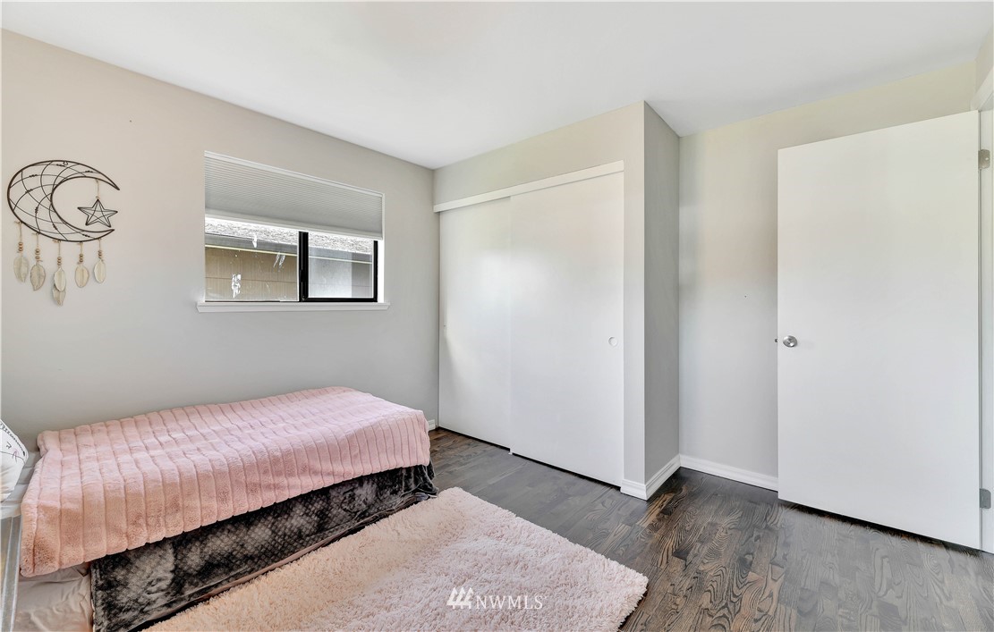 11723 Southeast 157th Street Renton, WA 98058 - Photo 16 of 22 Gallery Image 16