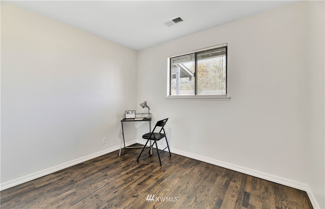 11723 Southeast 157th Street Renton, WA 98058 - Photo 17 of 22 Gallery Image 17