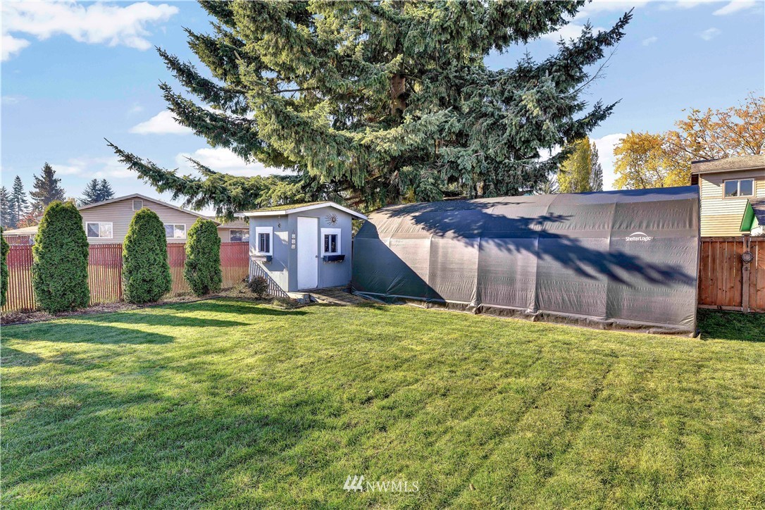 11723 Southeast 157th Street Renton, WA 98058 - Photo 20 of 22 Gallery Image 20