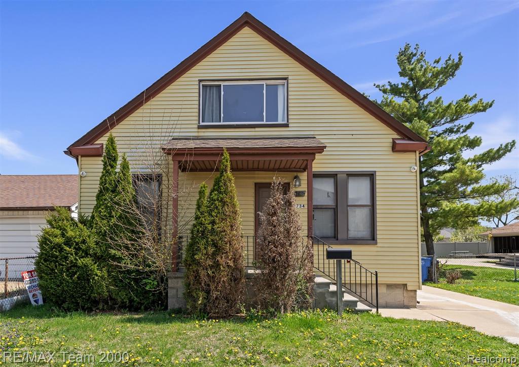 5734 North Gulley Road Dearborn Heights, MI 48127 - Photo 2 of 22