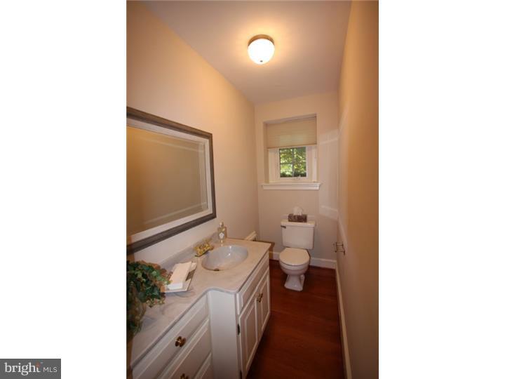 130 School Road Wilmington, DE 19803 - Photo 14 of 25 Bathroom