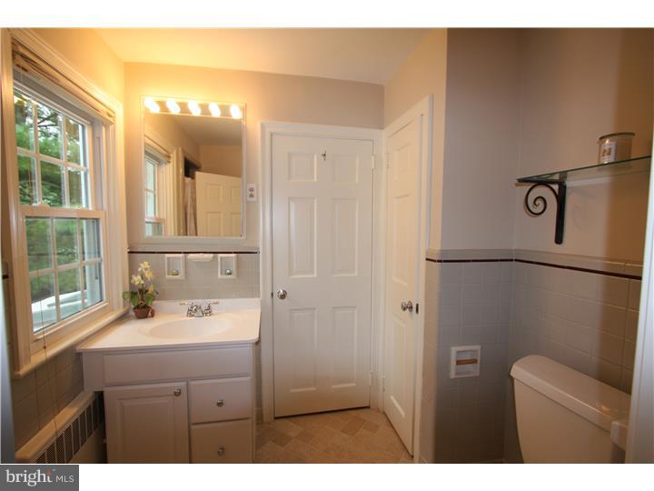 130 School Road Wilmington, DE 19803 - Photo 20 of 25 Master Bathroom