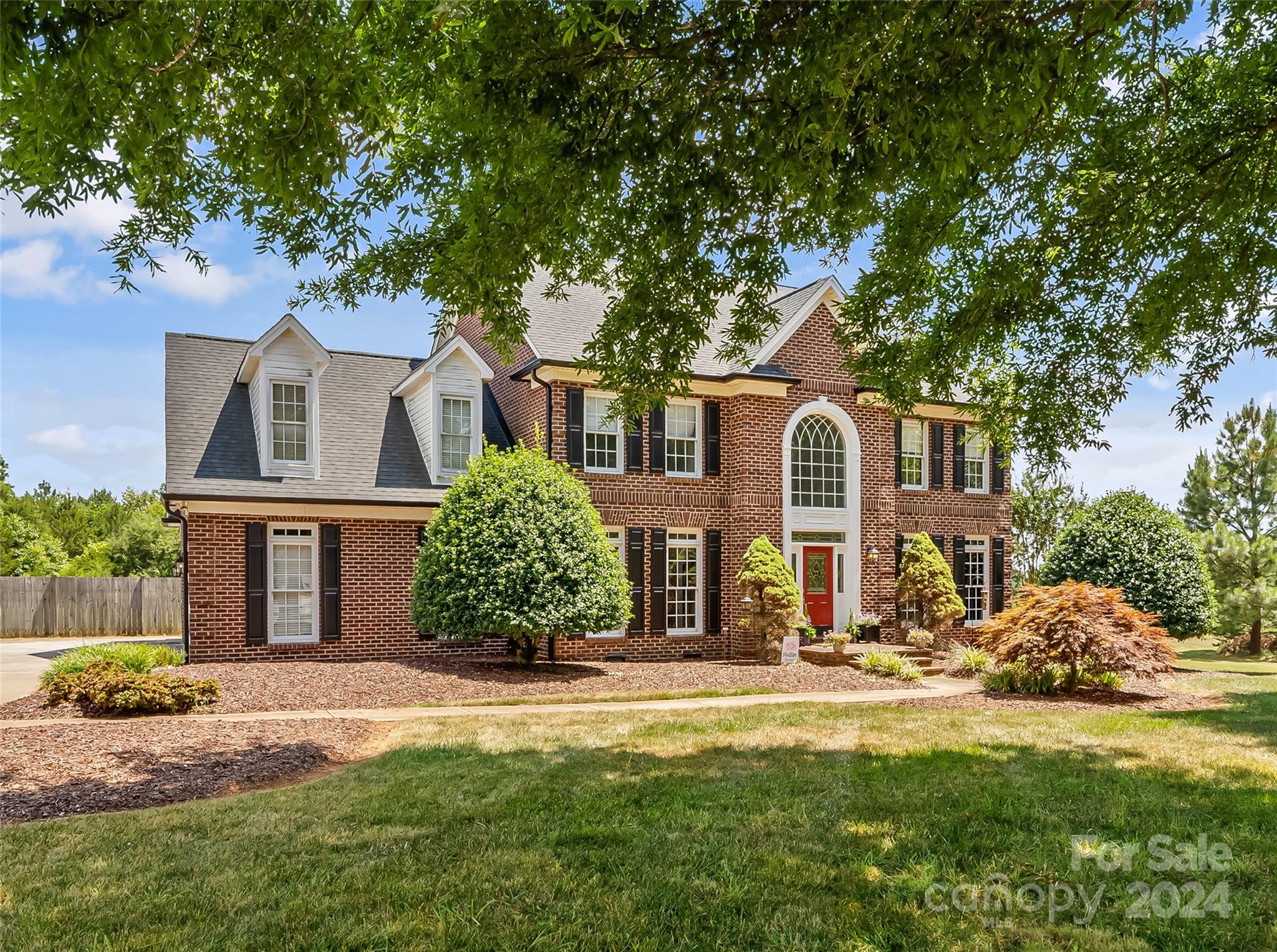 1094 James Farm Road Hickory, NC 28602 - Photo 1 of 40 Gallery Image 1