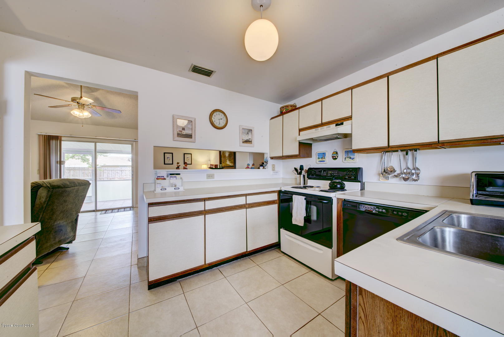 6670 Cairo Road Cocoa, FL 32927 - Photo 11 of 39 Kitchen
