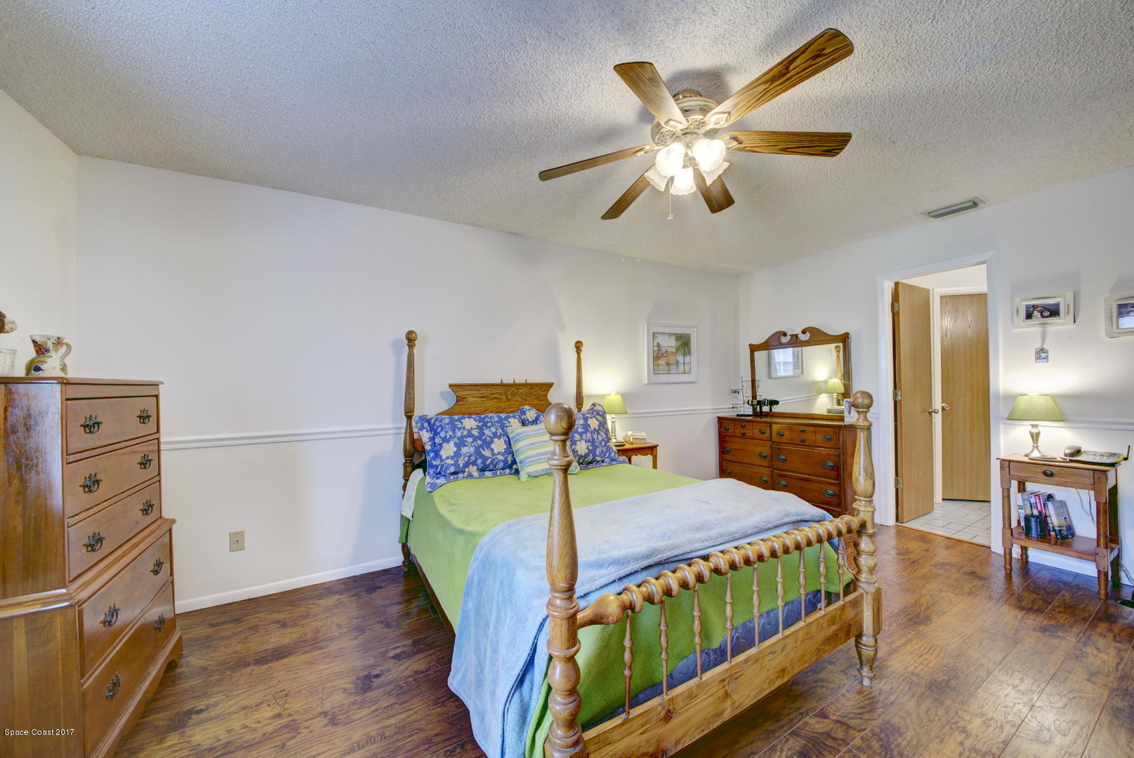 6670 Cairo Road Cocoa, FL 32927 - Photo 19 of 39 Master en-Suite