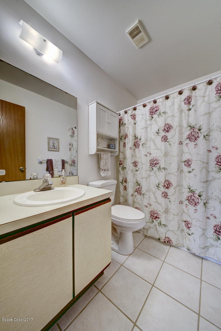 6670 Cairo Road Cocoa, FL 32927 - Photo 25 of 39 Bathroom2