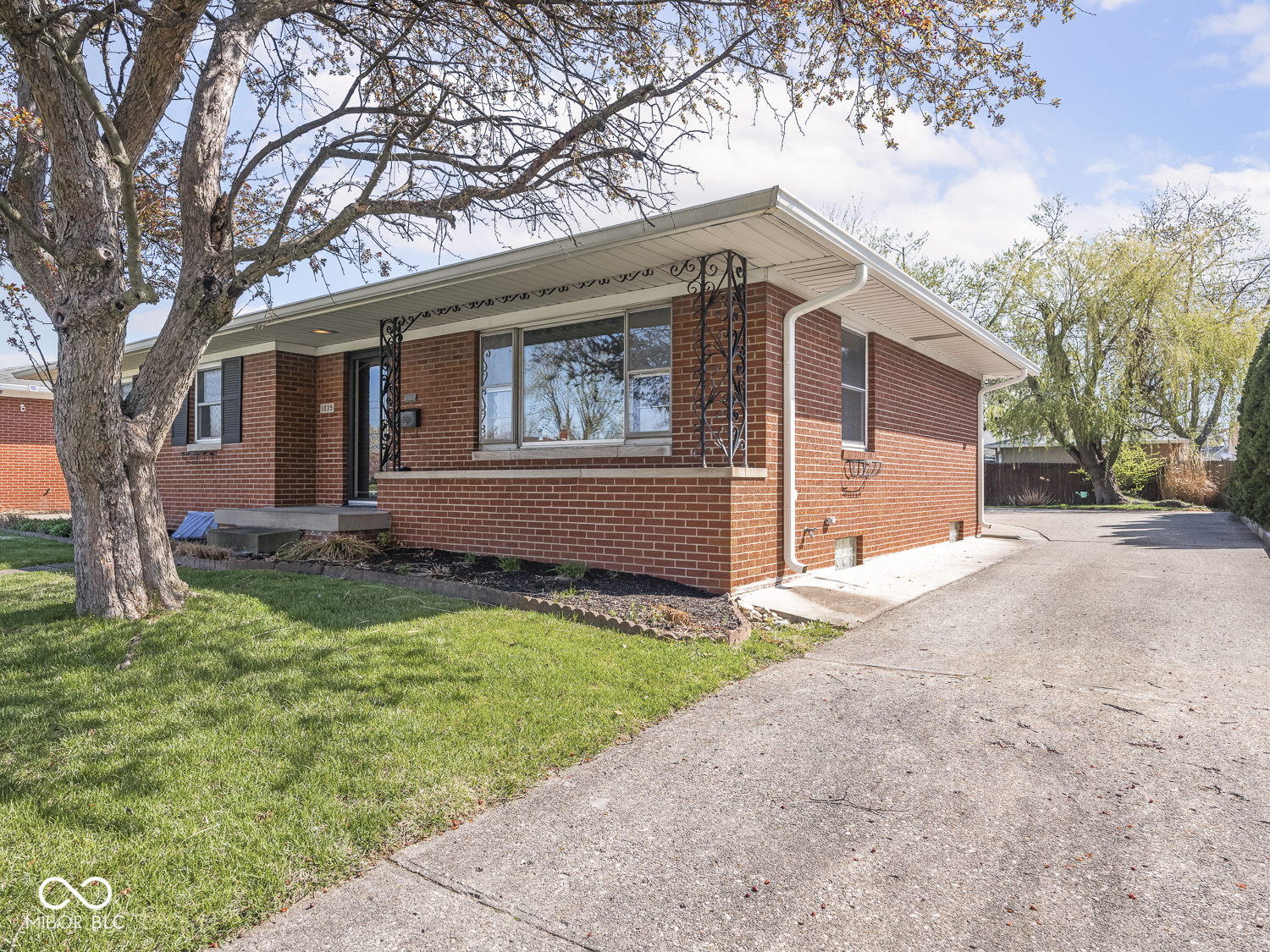 1035 North Audubon Road Indianapolis, IN 46219 - Photo 6 of 57 Gallery Image 6