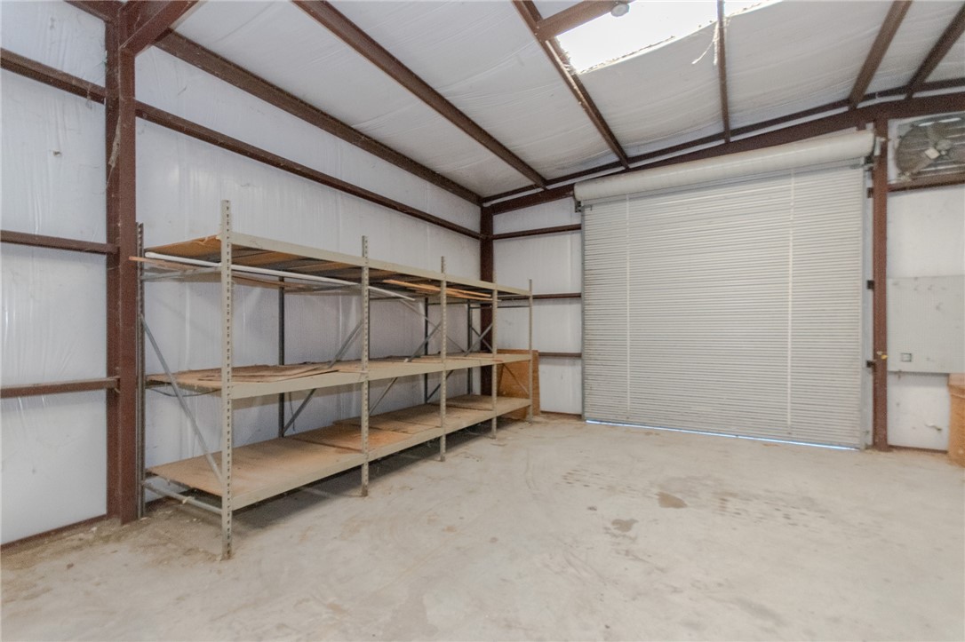3867 Highway 59 George West, TX 78022 - Photo 35 of 40 a view of an empty room with white walls