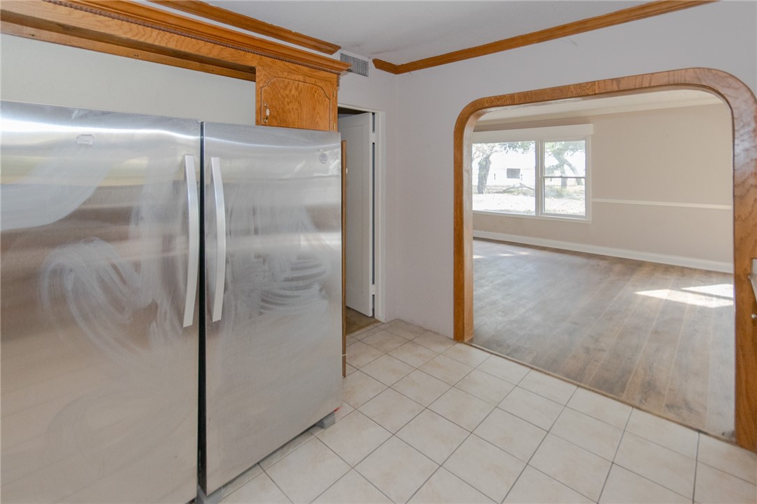 3867 Highway 59 George West, TX 78022 - Photo 9 of 40 a view of empty room