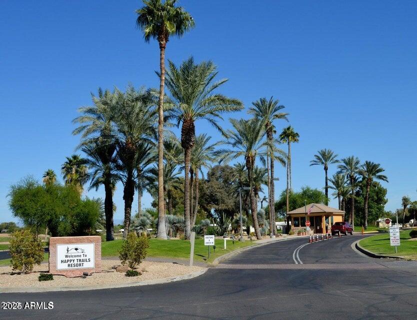 17200 West Bell Road, Unit 337 Surprise, AZ 85374 - Photo 29 of 34 Guard gate