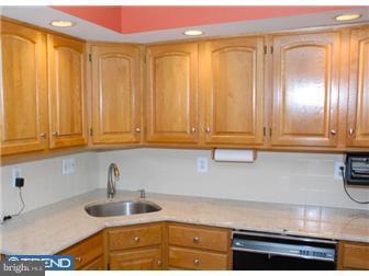 126 Pearl Croft Road Cherry Hill, NJ 08034 - Photo 5 of 12 Kitchen