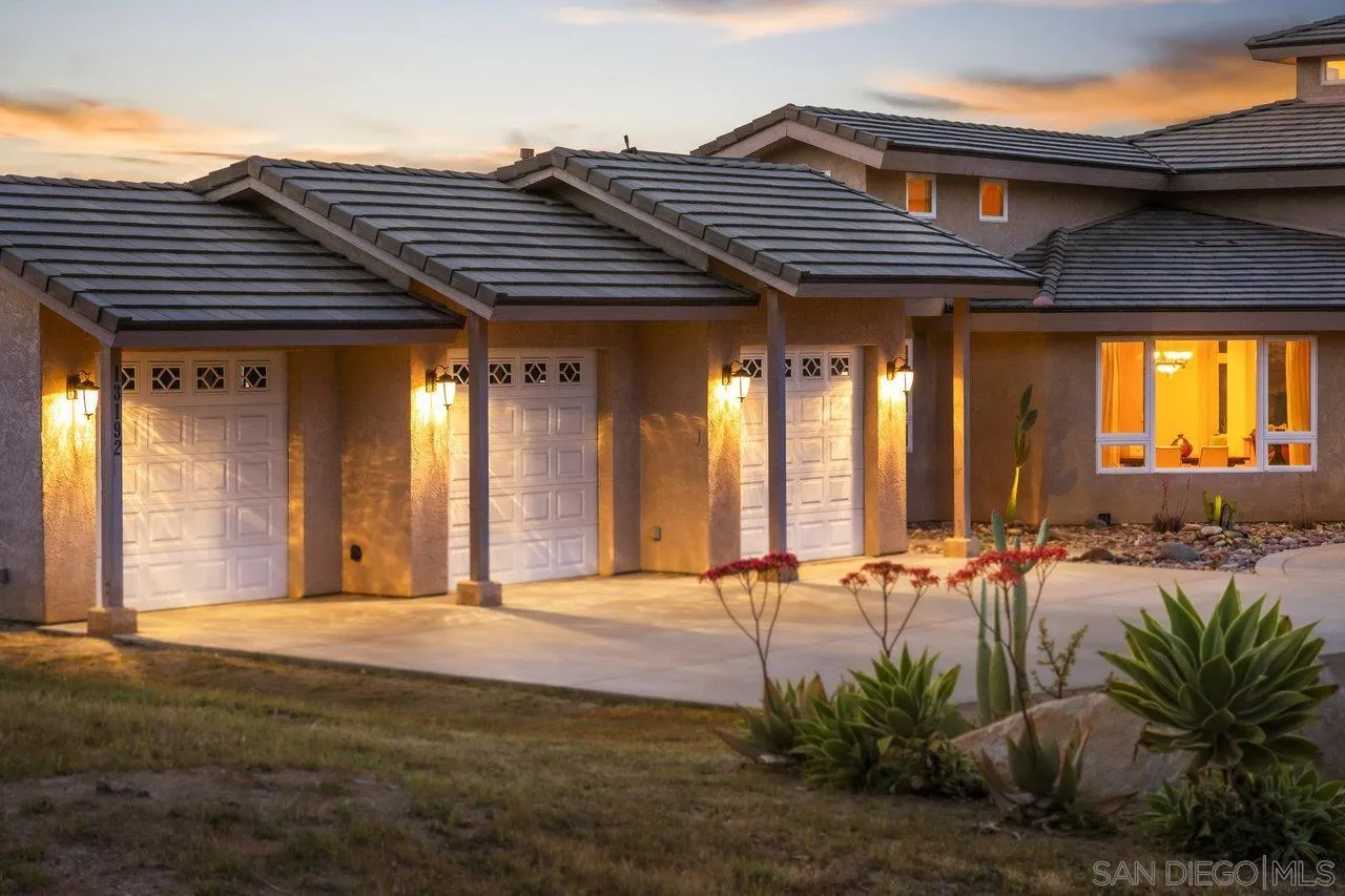 13192 Yerba Valley Way Lakeside, CA 92040 - Photo 3 of 58