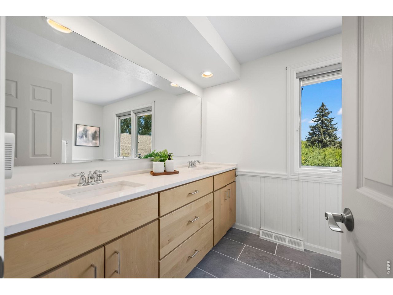 4398 Carter Trail Boulder, CO 80301 - Photo 22 of 41 Updated upper floor full bath