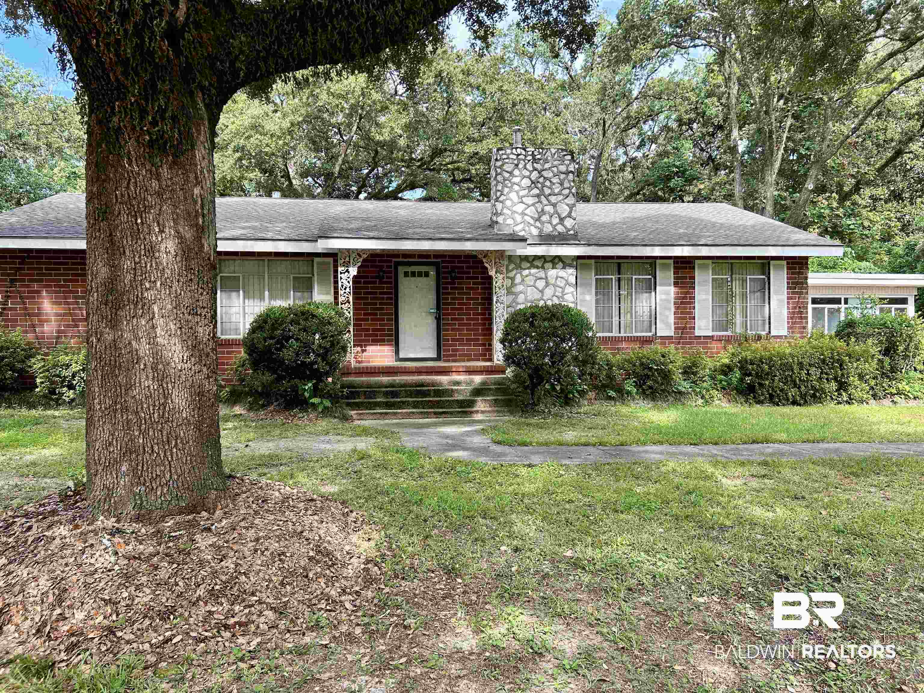 920 Pace Parkway Mobile, AL 36693 - Photo 1 of 16
