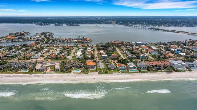 $2,100,000 | 1903 Bayshore Drive, Belleair Beach, FL 33786