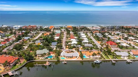 $2,100,000 | 1903 Bayshore Drive, Belleair Beach, FL 33786