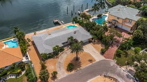$2,100,000 | 1903 Bayshore Drive, Belleair Beach, FL 33786