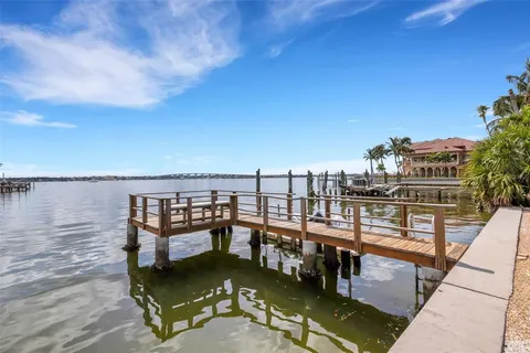 $2,100,000 | 1903 Bayshore Drive, Belleair Beach, FL 33786