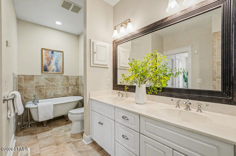 9 Newpoint Road Beaufort, SC 29907 - Photo 21 of 47 22