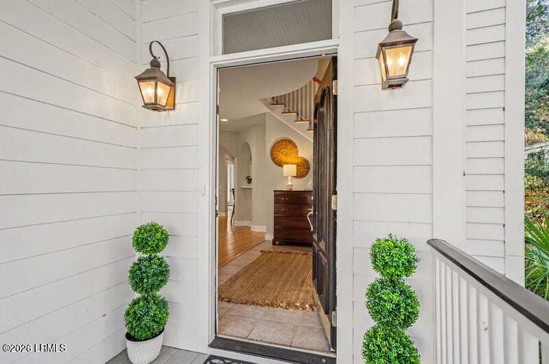 9 Newpoint Road Beaufort, SC 29907 - Photo 3 of 47 3