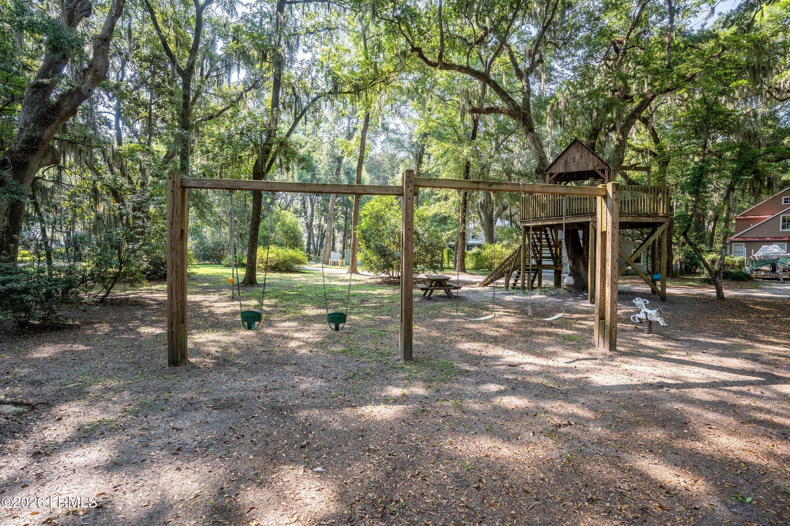 9 Newpoint Road Beaufort, SC 29907 - Photo 44 of 47 45