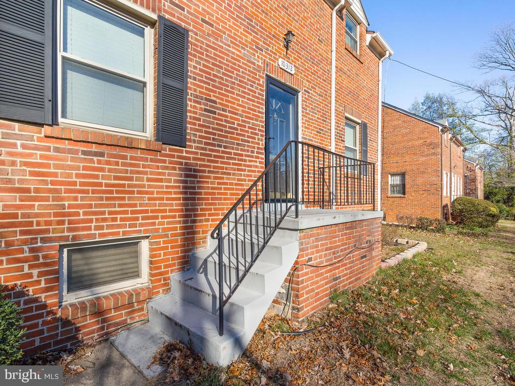 10312 Colesville Road Silver Spring, MD 20901 - Photo 2 of 16 Gallery Image 2