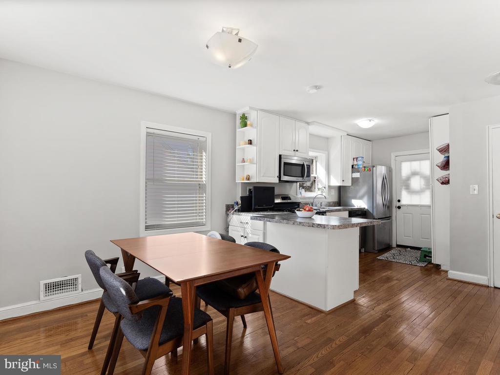 10312 Colesville Road Silver Spring, MD 20901 - Photo 6 of 16 Gallery Image 6