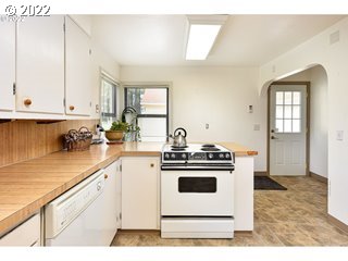 79448 Sears Road Cottage Grove, OR 97424 - Photo 12 of 32 Gallery Image 12