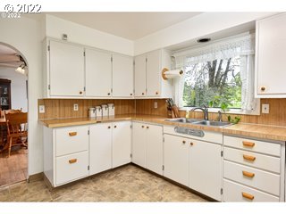 79448 Sears Road Cottage Grove, OR 97424 - Photo 13 of 32 Gallery Image 13