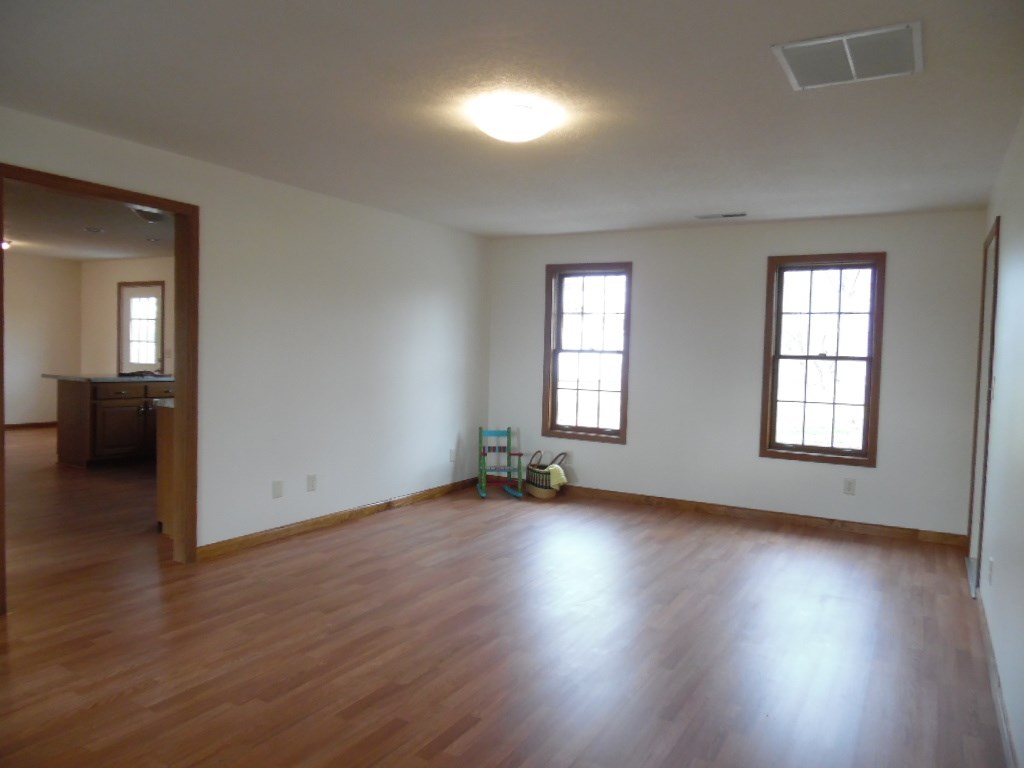 225 Elm Grove Road Bluffton, IN 46714 - Photo 8 of 20 Gallery Image 8